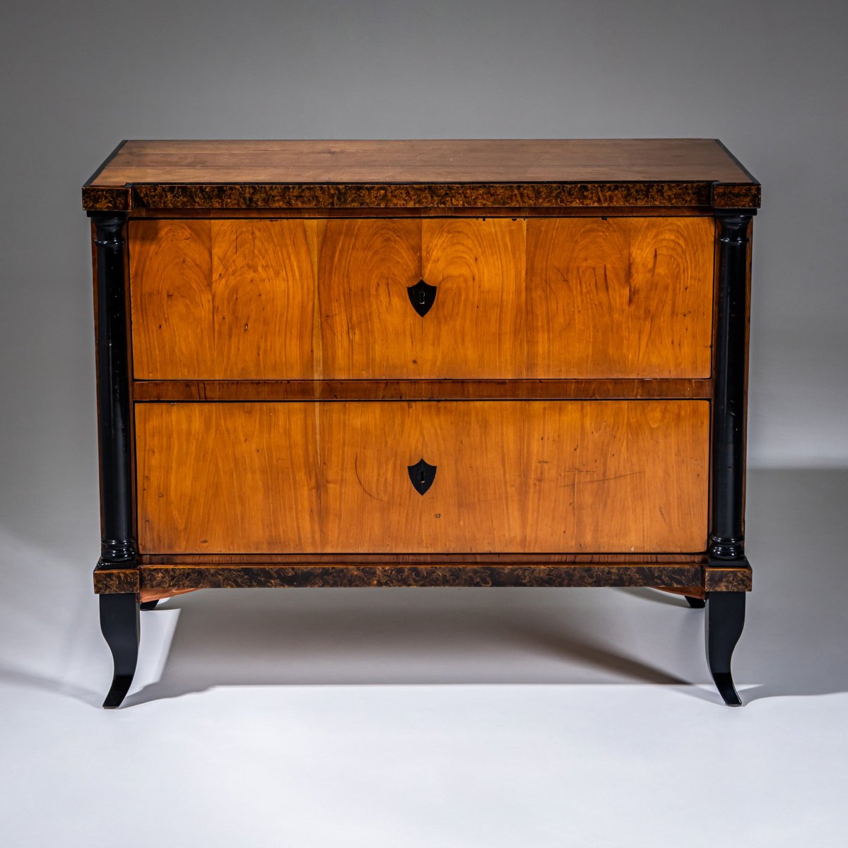 Biedermeier Chest Of Drawers With Burr Veneer, Southern Germany, Circa 1820-photo-1