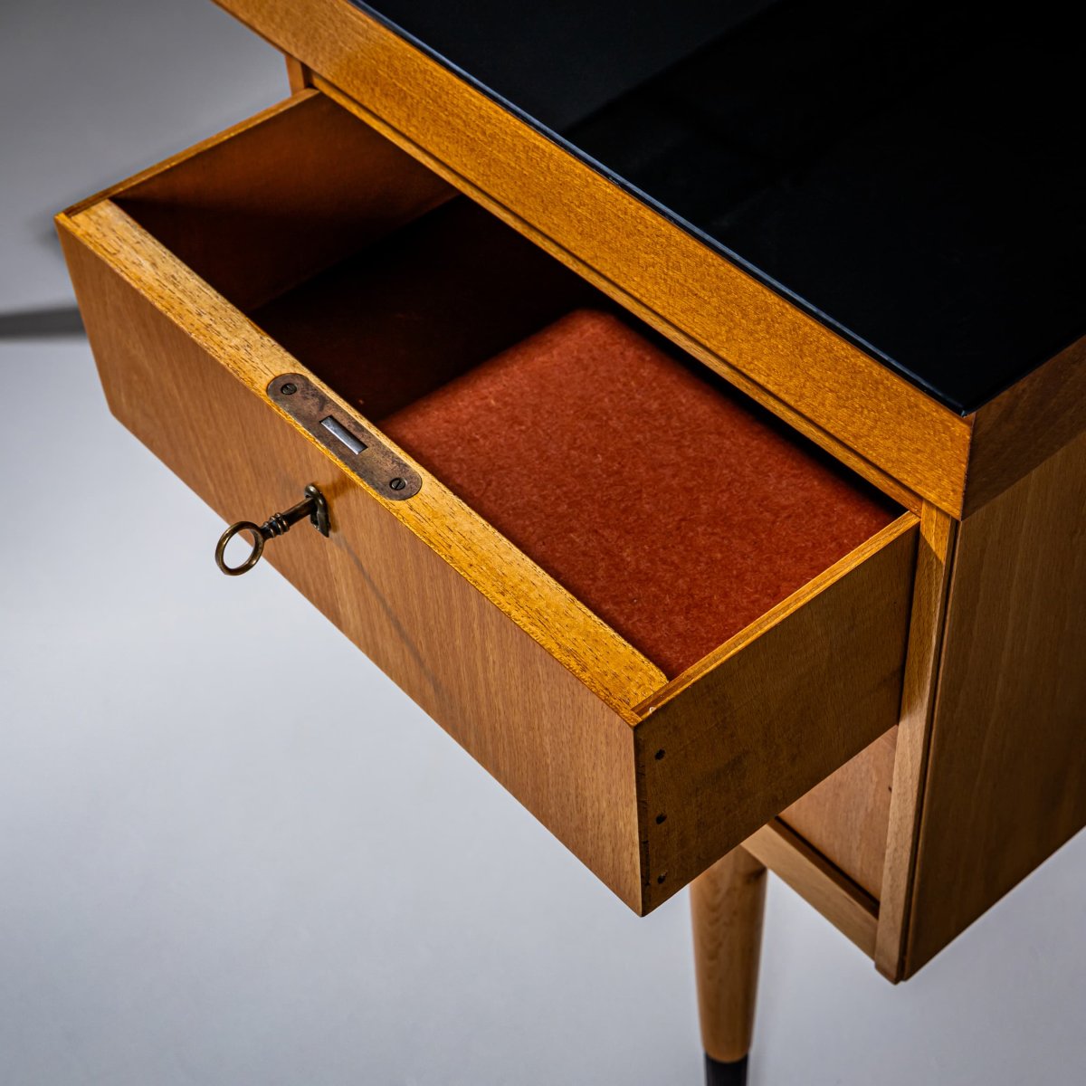 Bureau, Italie, milieu du XXe siècle-photo-2