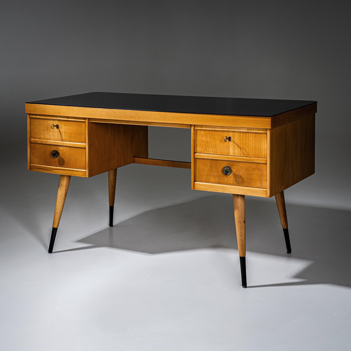 Bureau, Italie, milieu du XXe siècle