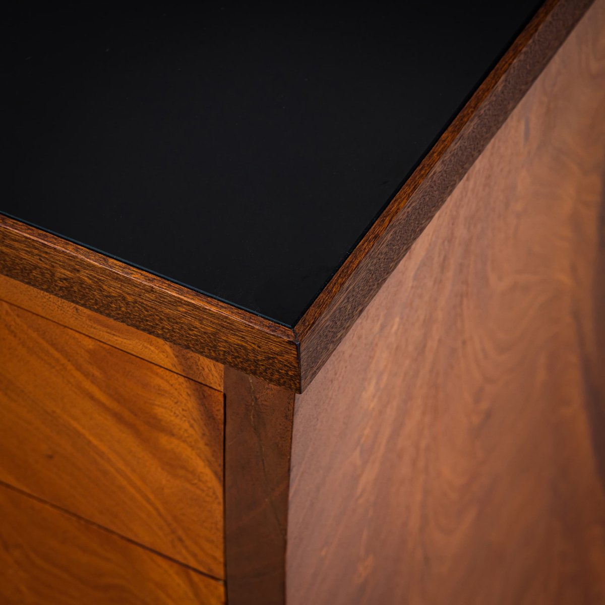 Commode italienne moderne de forme trapézoïdale, fin du XXe siècle-photo-4