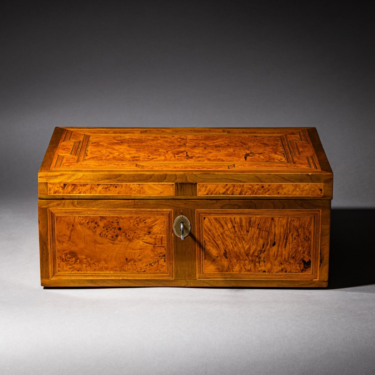 Coffret de style Biedermeier, première moitié du XIXe siècle-photo-1