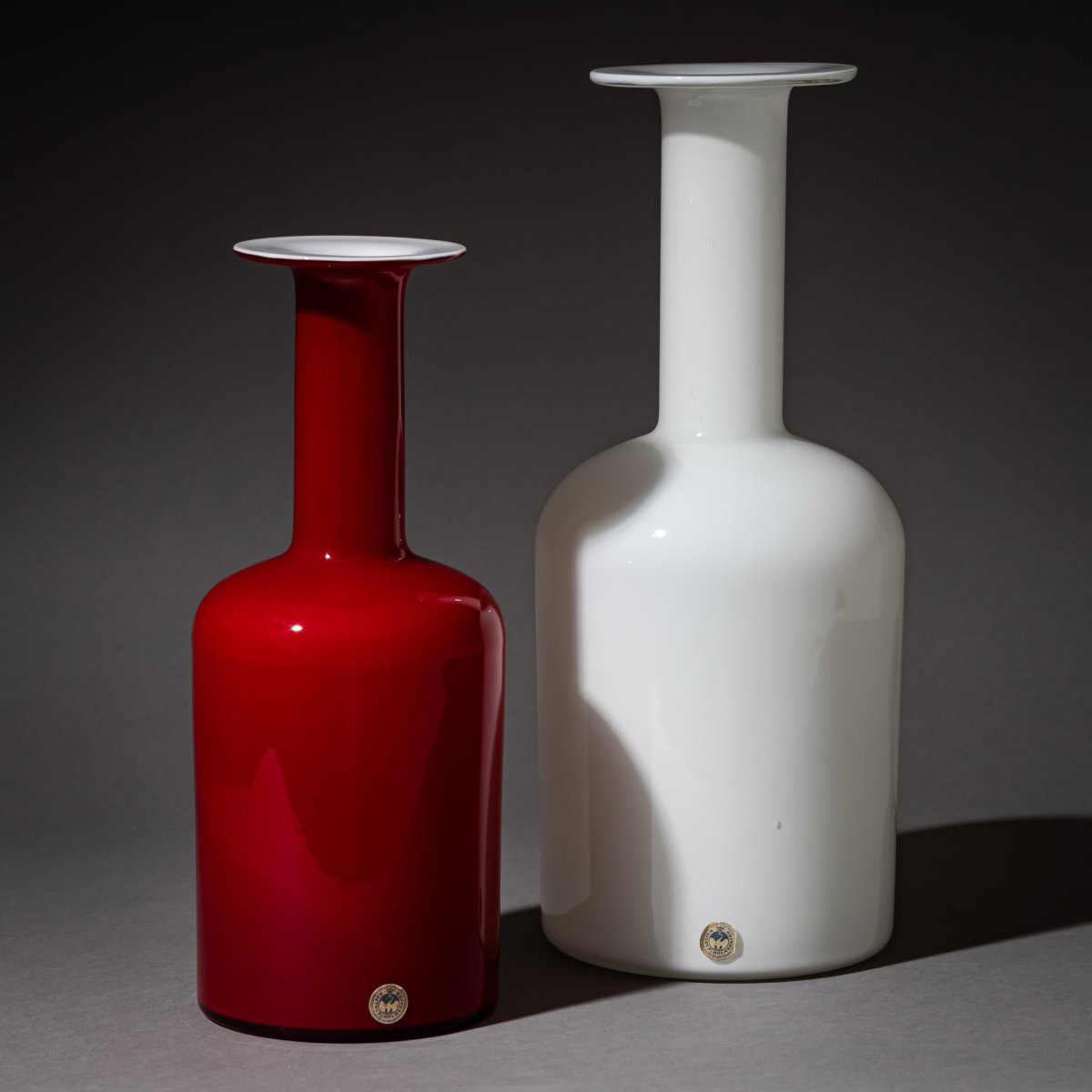 Vases en verre rouge et blanc créés par Otto Brauer pour Holmegaard, Danemark, années 1960-photo-3