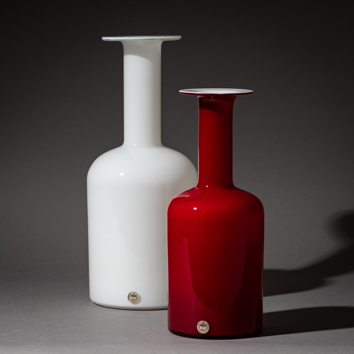 Vases en verre rouge et blanc créés par Otto Brauer pour Holmegaard, Danemark, années 1960-photo-4