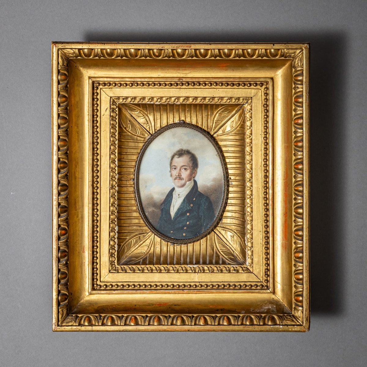 Paire de portraits miniatures de gentlemen de style Biedermeier, première moitié du XIXe siècle-photo-5