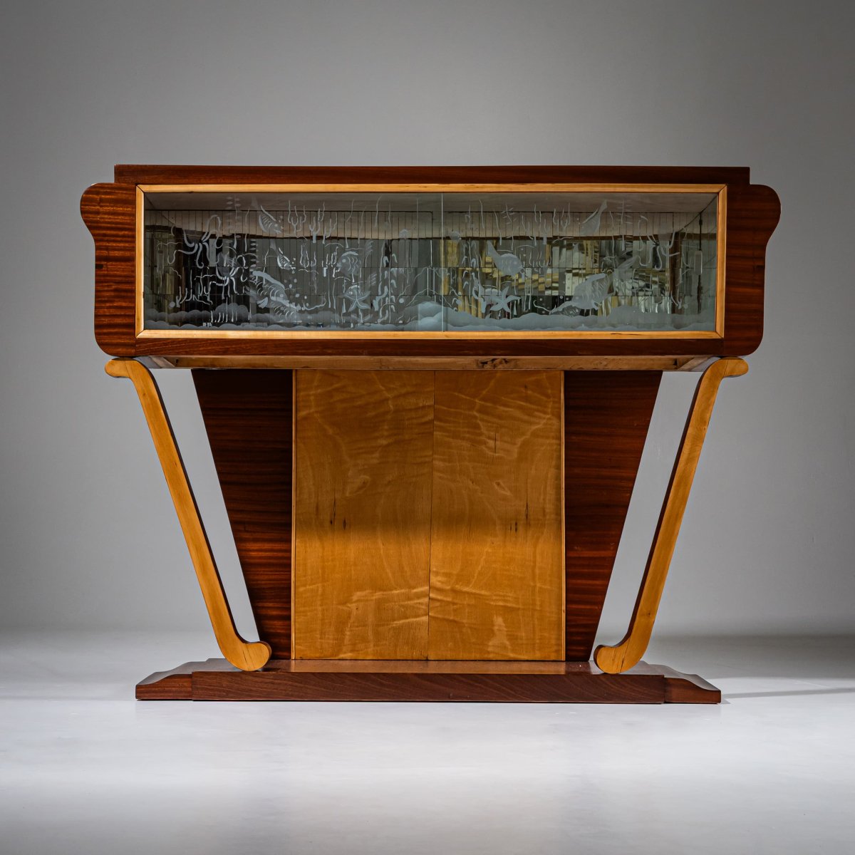 Meuble bar avec scène sous-marine gravée, Italie, milieu du XXe siècle-photo-5