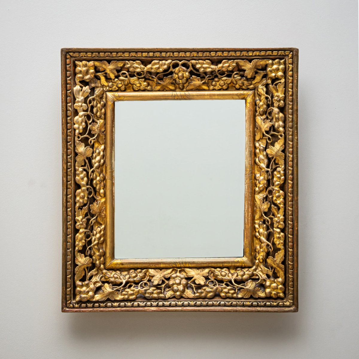 Gilded Wall Mirror With Grape Motif, Italy, 19th Century-photo-2