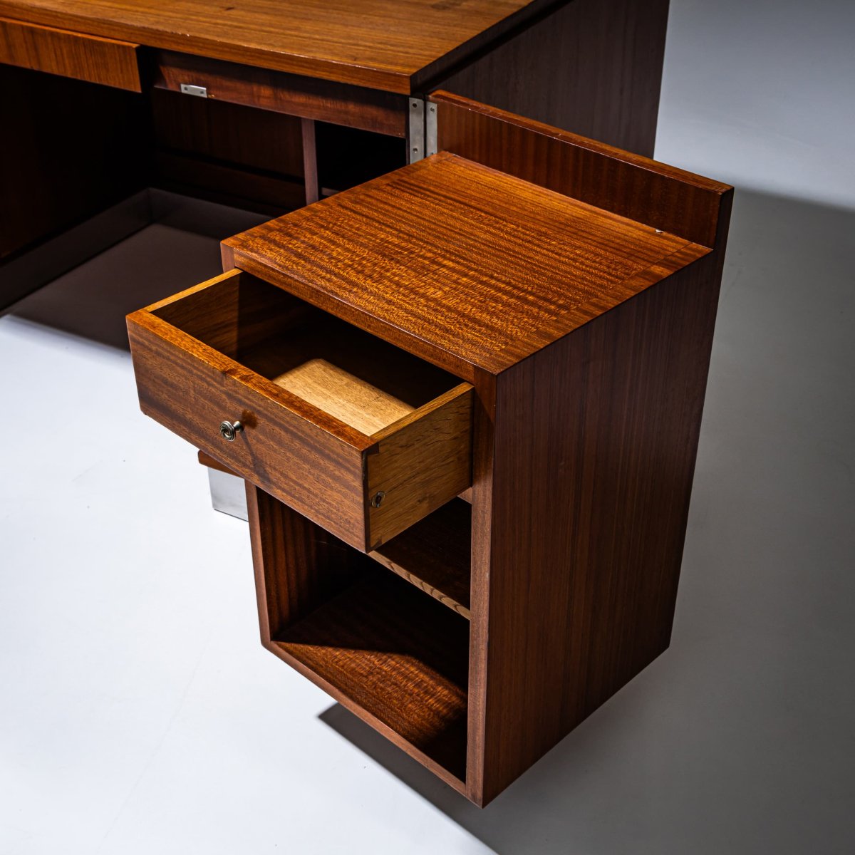 Bureau moderniste, années 1940-photo-4