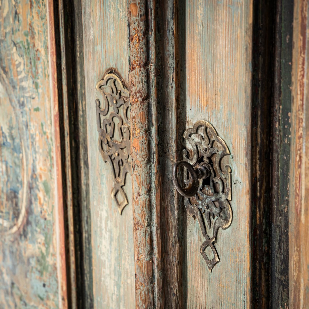 Petite armoire baroque peinte à la main, première moitié du XVIIIe siècle-photo-2
