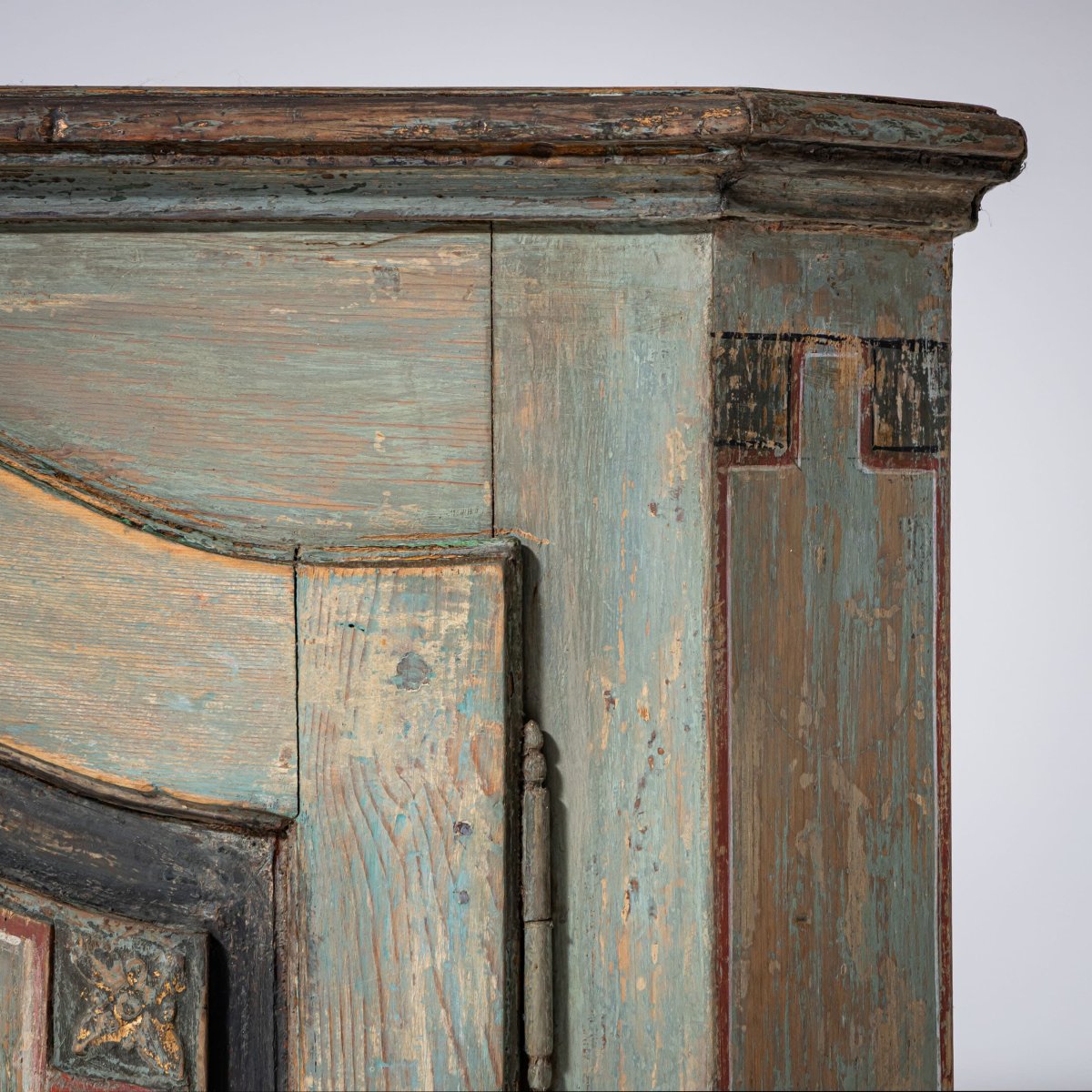 Petite armoire baroque peinte à la main, première moitié du XVIIIe siècle-photo-4