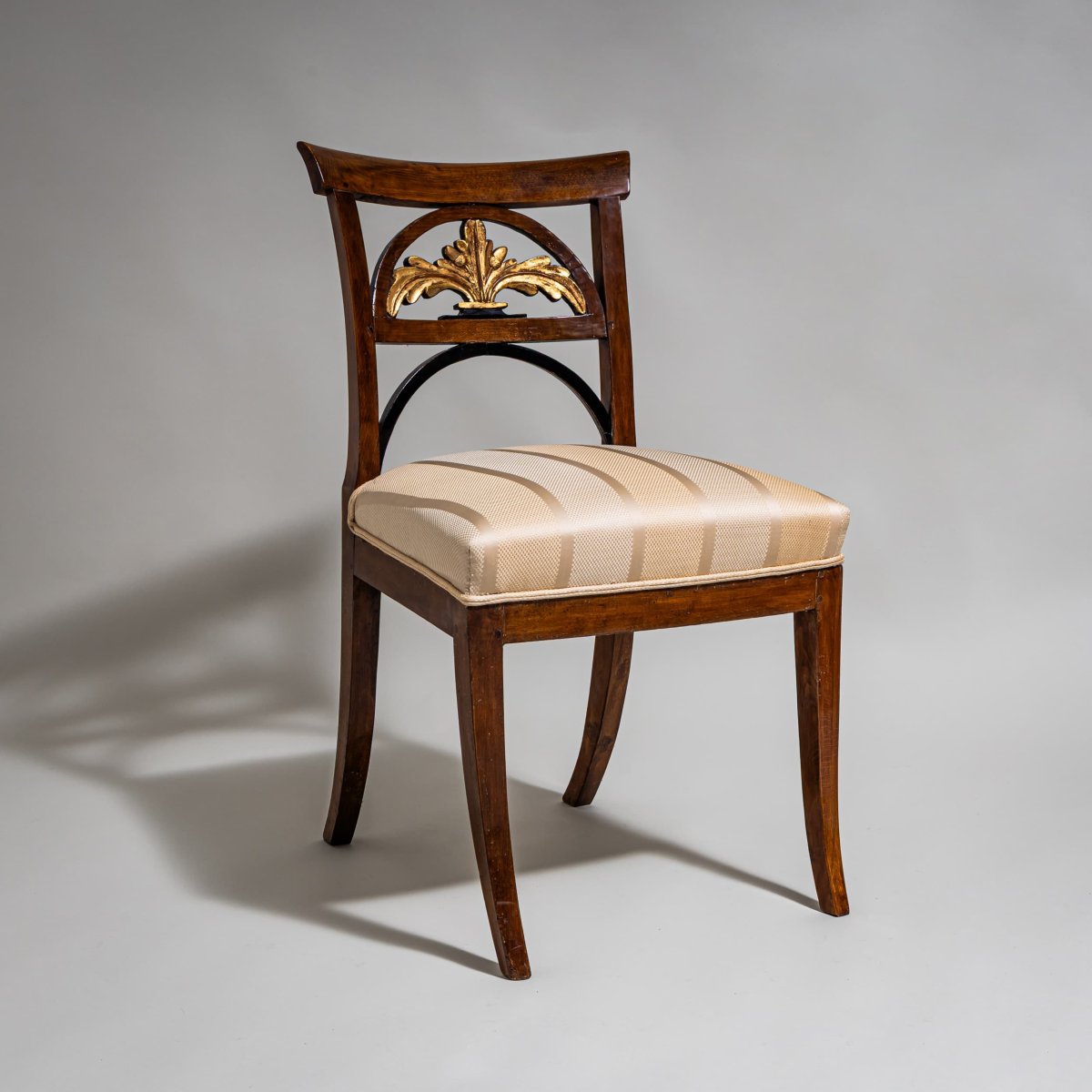 Chaise d'appoint de style Biedermeier, Allemagne centrale, vers 1835-1840-photo-2