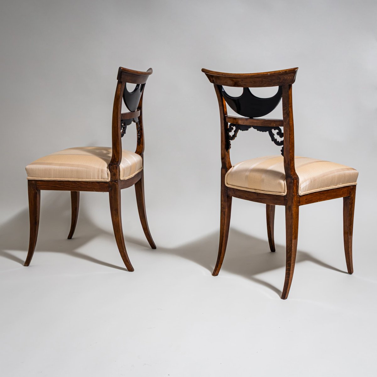 Paire de chaises d'appoint de style Biedermeier, Allemagne centrale, vers 1835-1840-photo-3