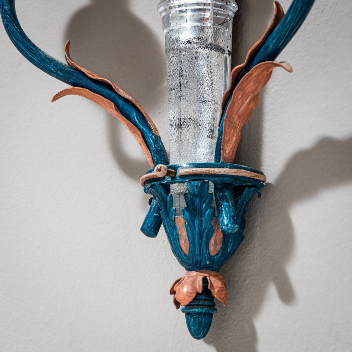 Pair Of Wall Sconces With Ribbon Motif, 1990s-photo-1