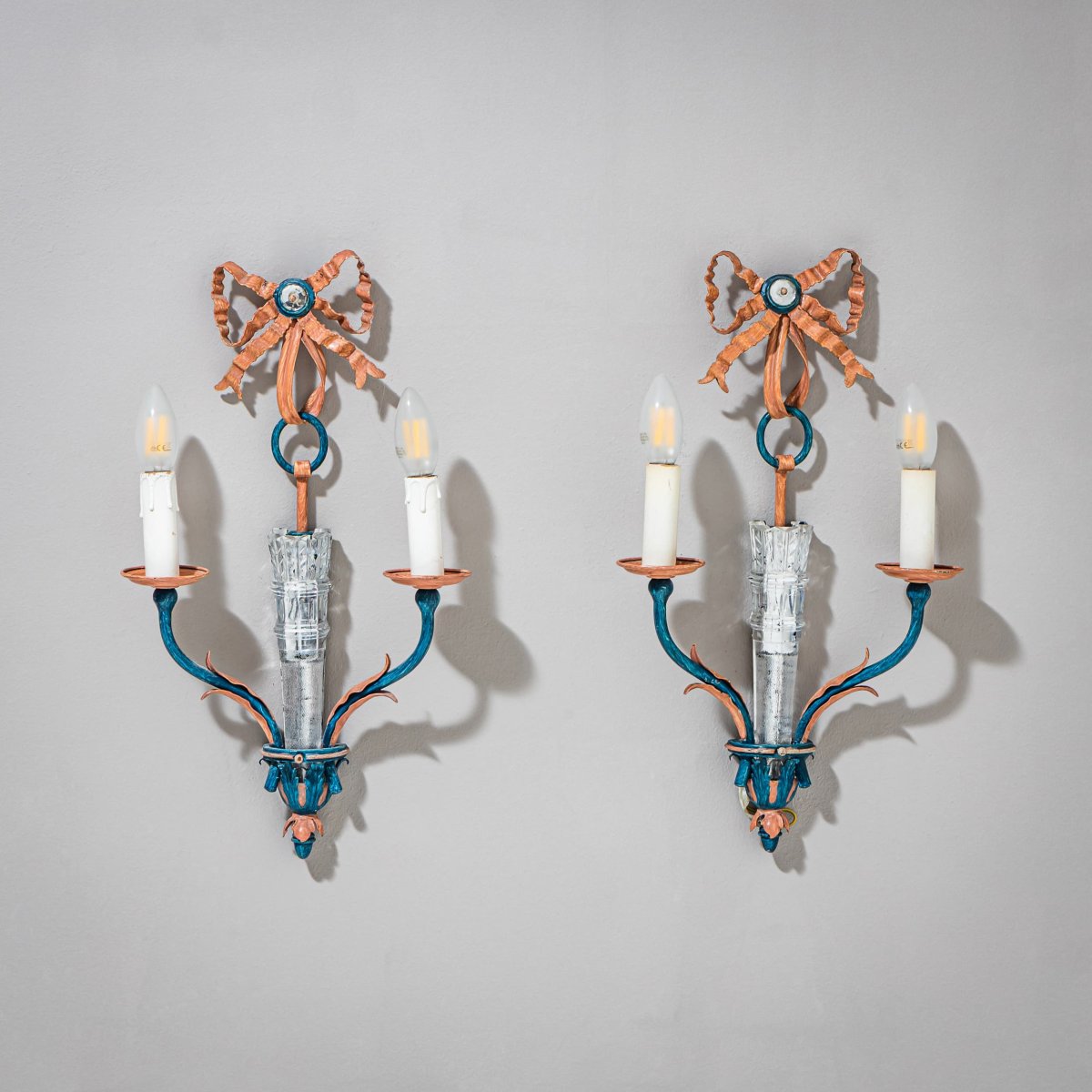 Pair Of Wall Sconces With Ribbon Motif, 1990s-photo-2