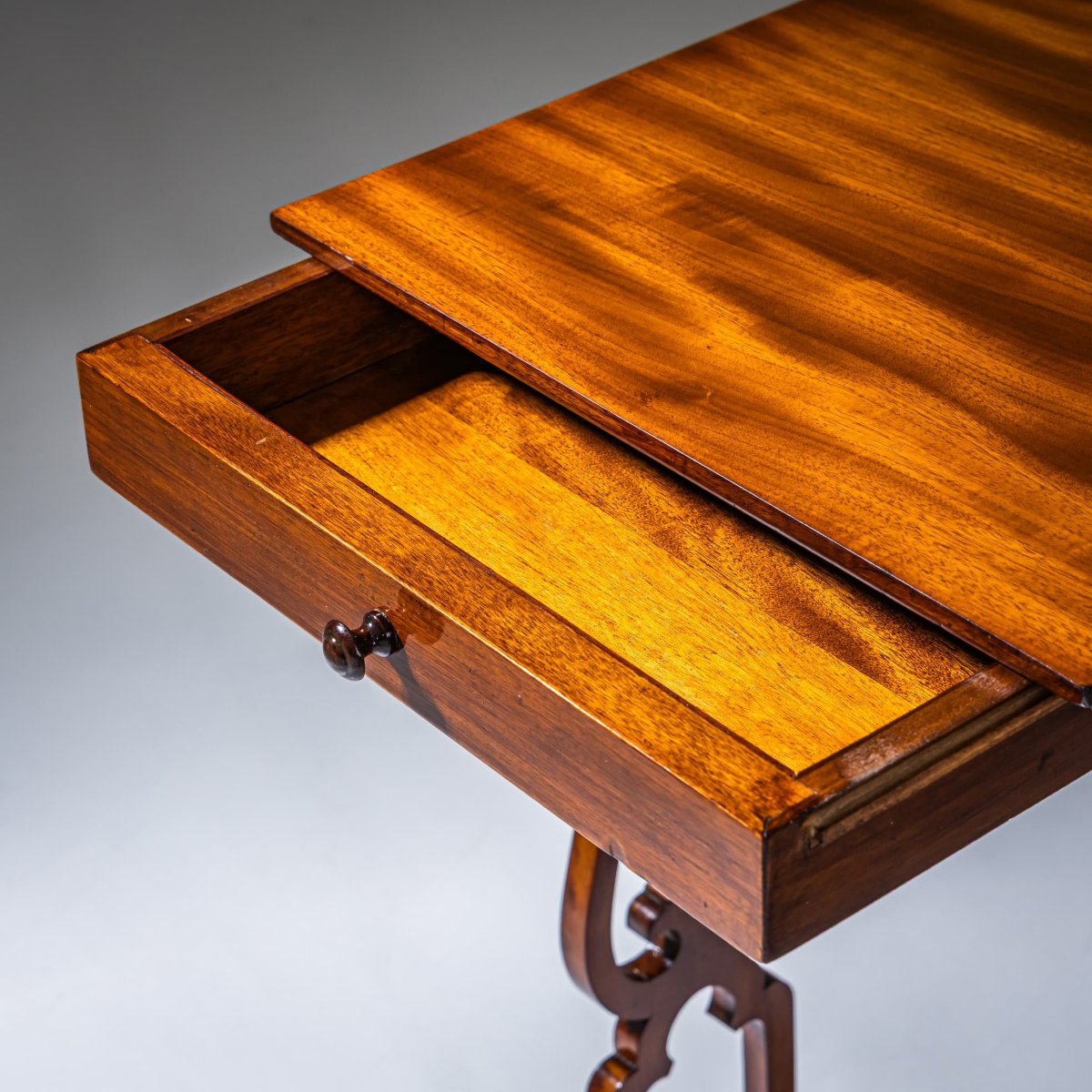 Table d'appoint de style Biedermeier, vers 1840-photo-2