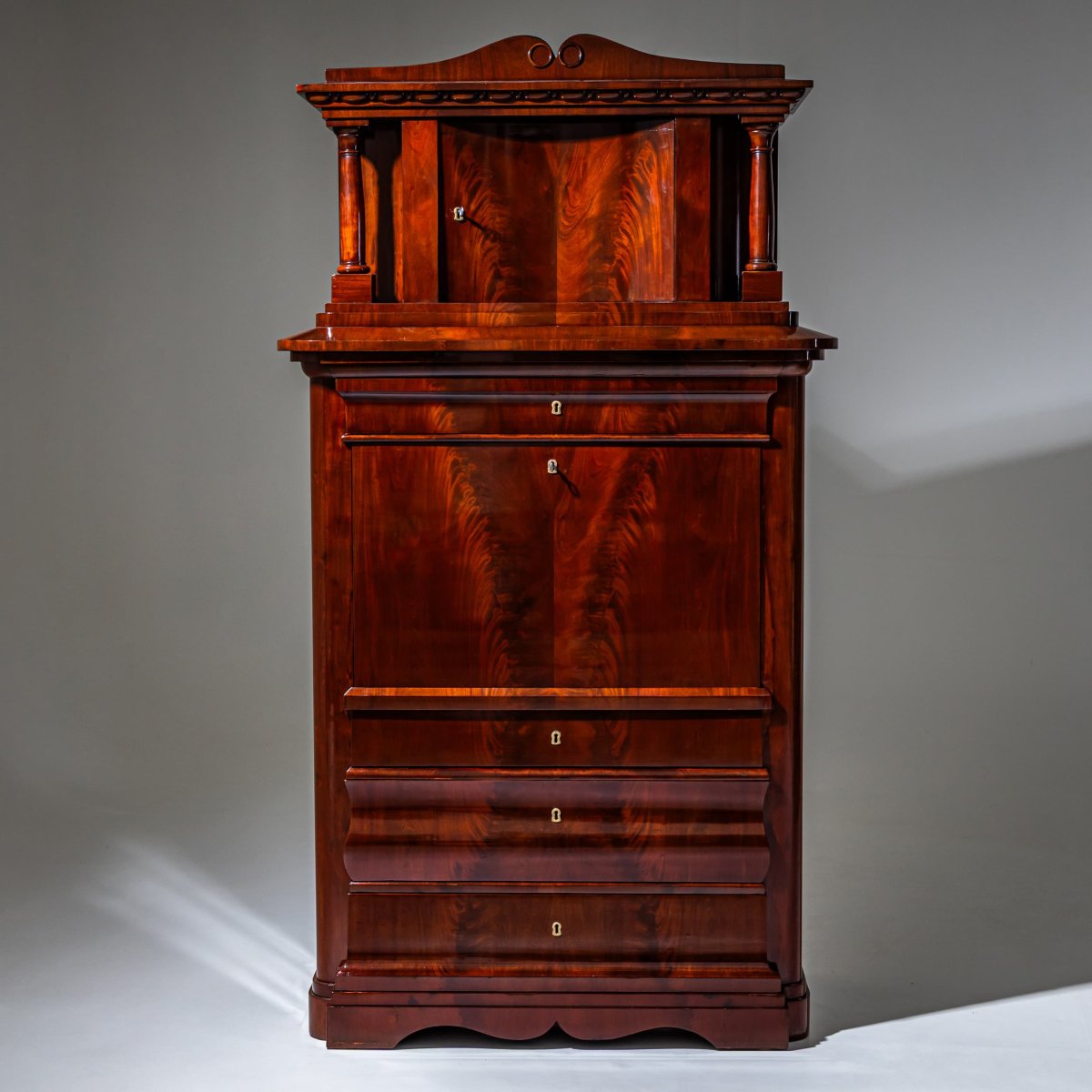 Secrétaire de style Biedermeier en acajou, vers 1830-photo-2