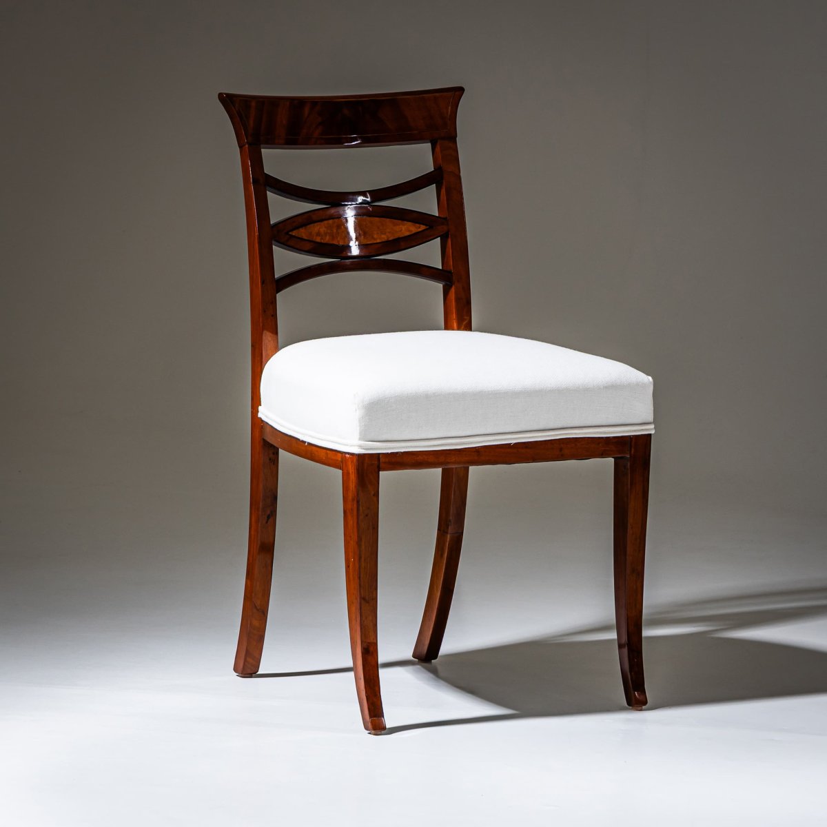 Lot de quatre chaises d'appoint de style Biedermeier, première moitié du XIXe siècle-photo-4