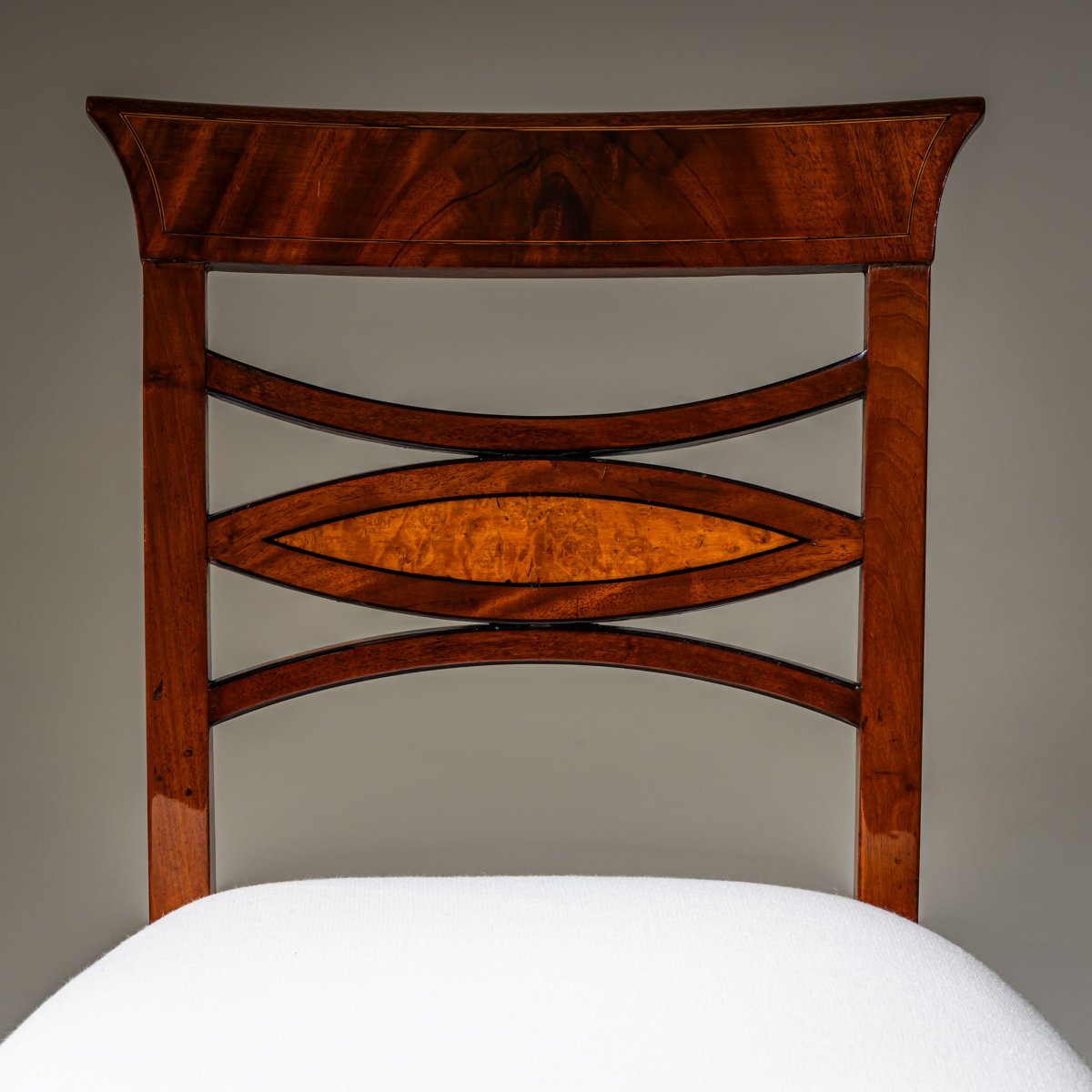 Lot de quatre chaises d'appoint de style Biedermeier, première moitié du XIXe siècle-photo-4
