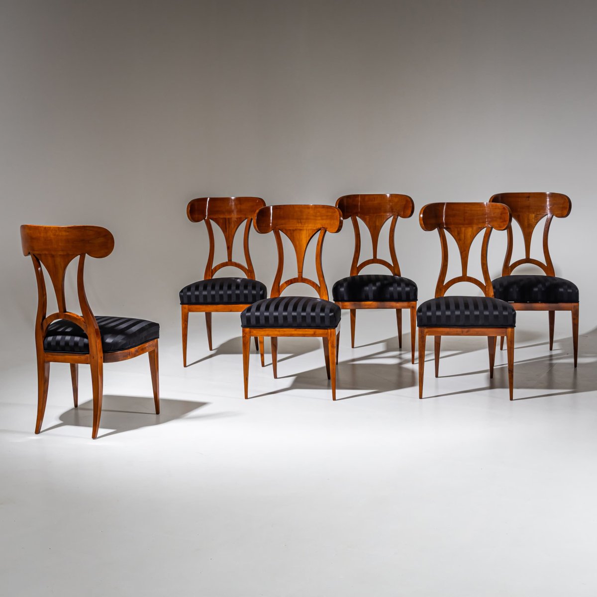 Set Of Six Biedermeier Chairs With Shovel-shaped Backs, Circa 1820-photo-4
