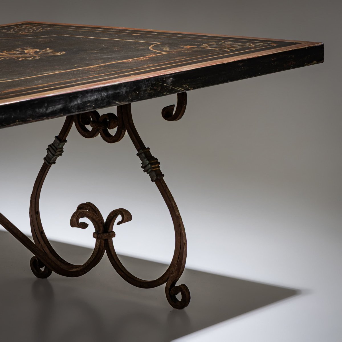 Grande table à manger sur piètement en fer forgé, XXe/XXIe siècle-photo-3
