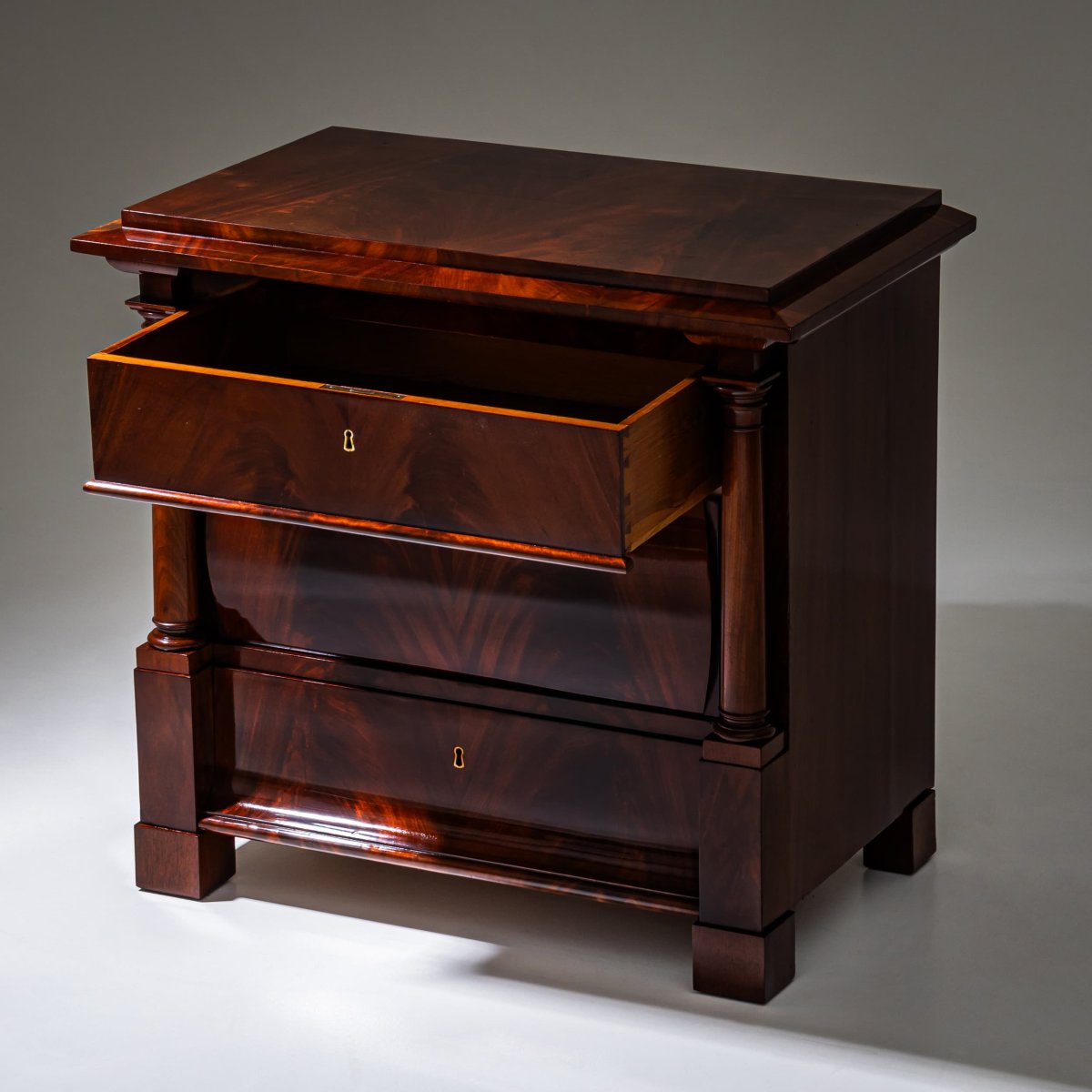 Biedermeier Mahogany Chest Of Drawers, Northern Germany, Circa 1820-photo-4