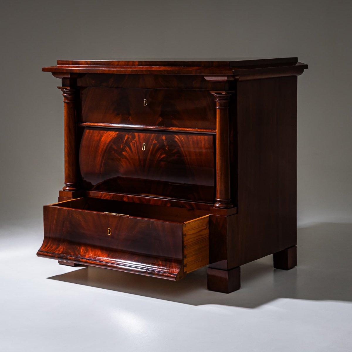 Biedermeier Mahogany Chest Of Drawers, Northern Germany, Circa 1820-photo-1