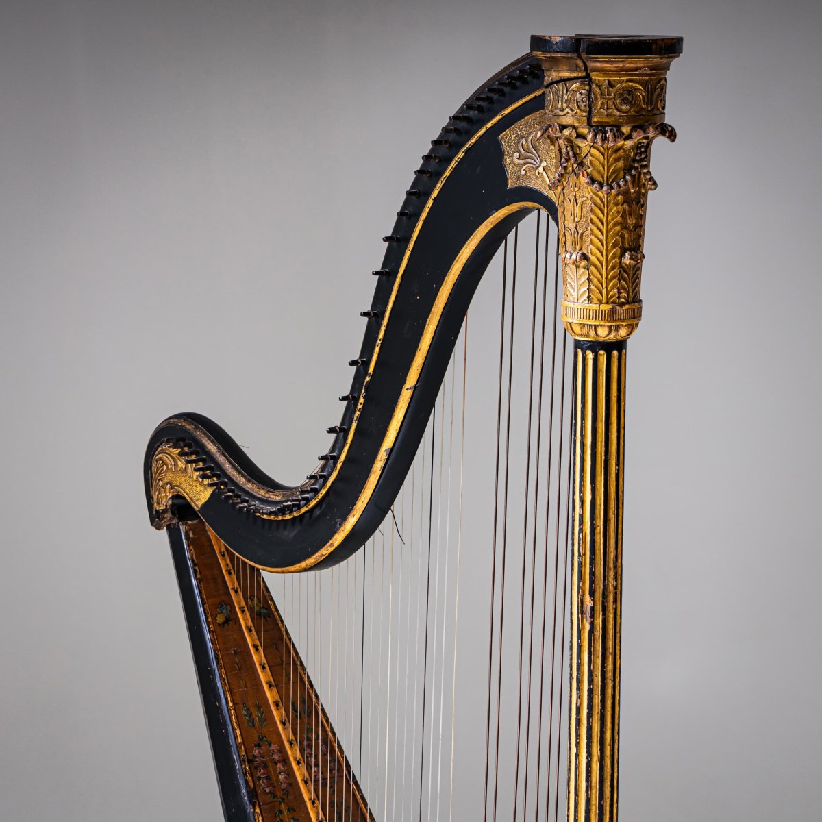 Pedal Harp With Figurative Decoration, Circa 1780-photo-7