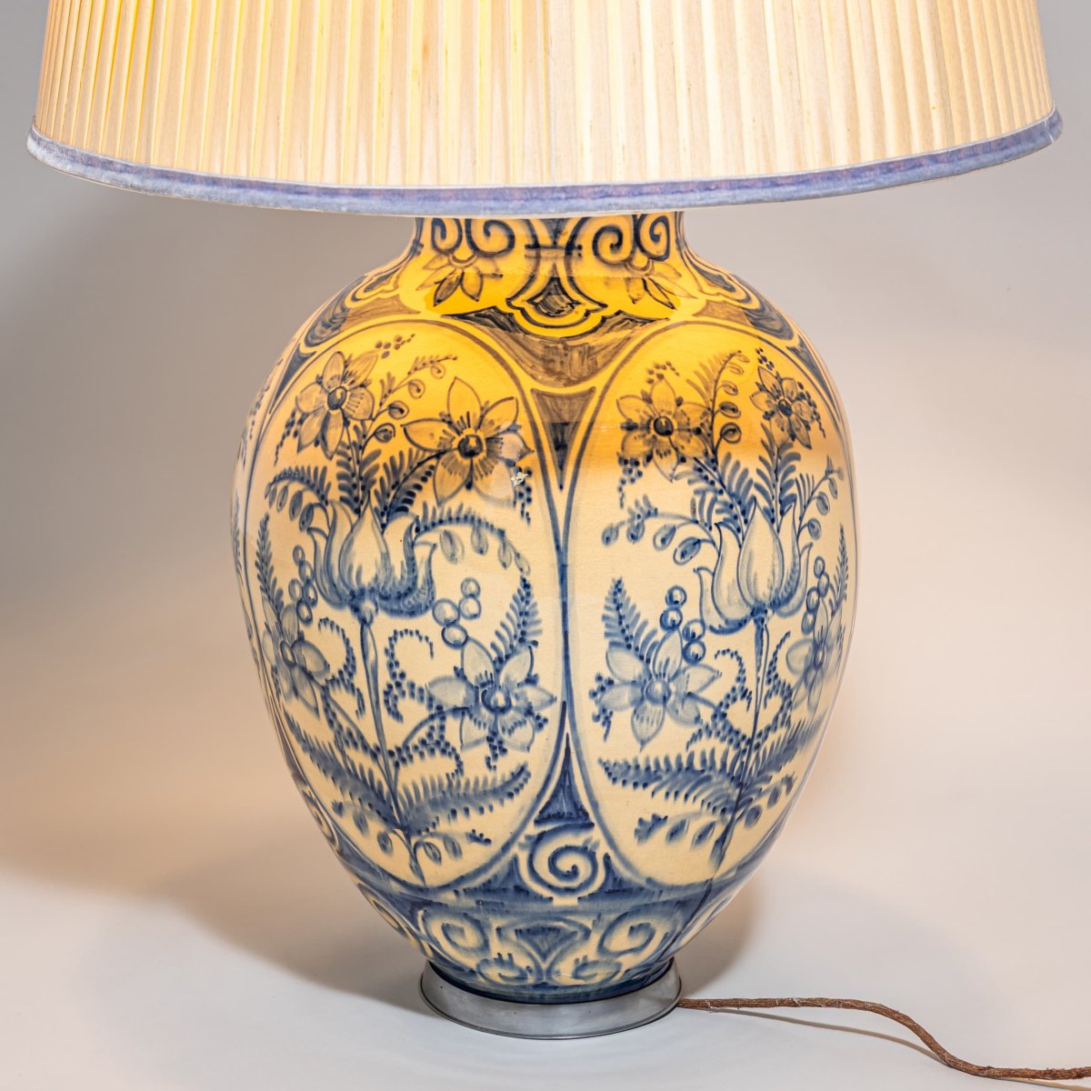 Table Lamp With A Painted Porcelain Base, 20th Century-photo-3