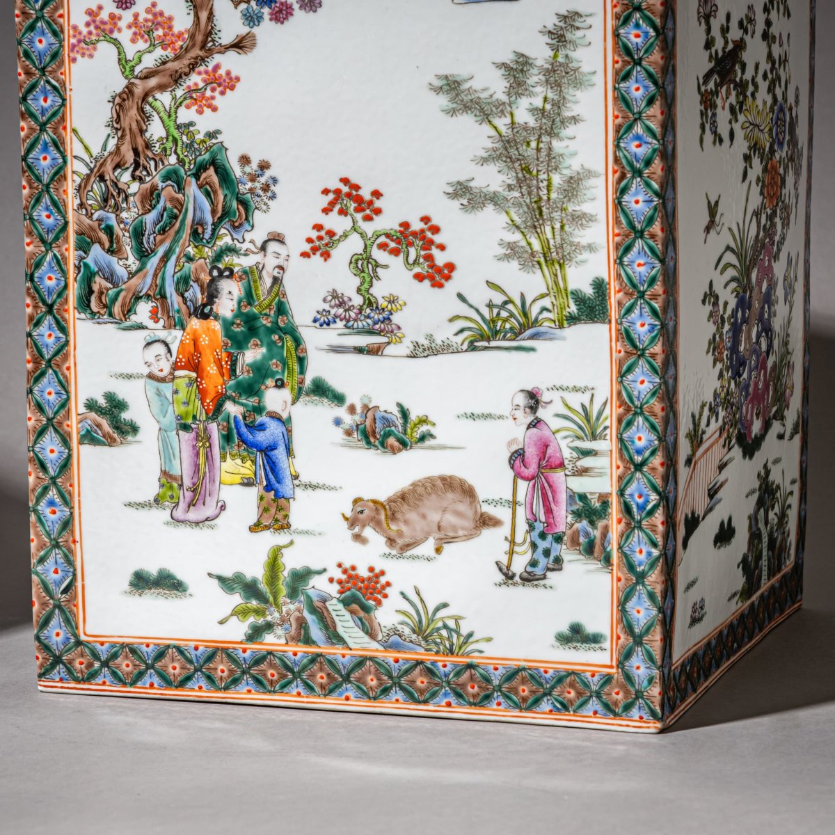 Paire de grandes boîtes à thé chinoises destinées à l'exportation, « Famille Rose », milieu du -photo-3