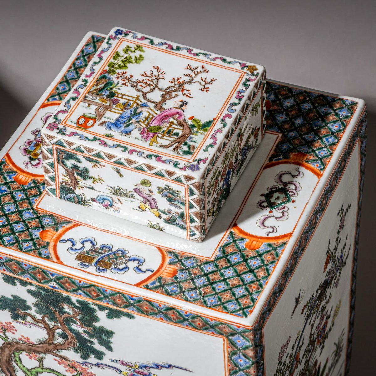 Paire de grandes boîtes à thé chinoises destinées à l'exportation, « Famille Rose », milieu du -photo-4