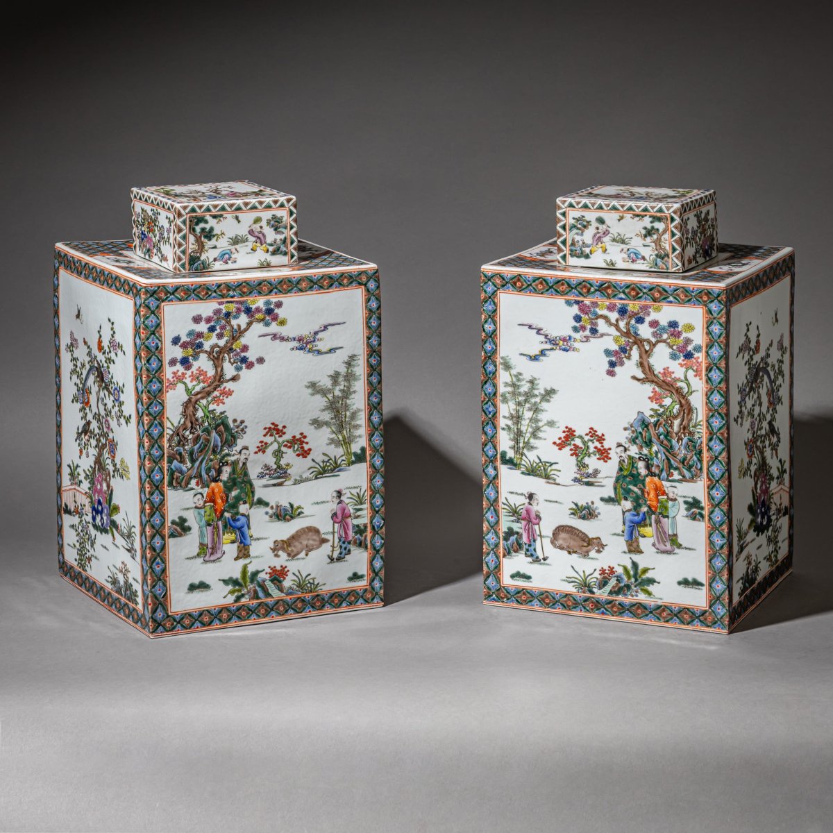 Paire de grandes boîtes à thé chinoises destinées à l'exportation, « Famille Rose », milieu du -photo-4