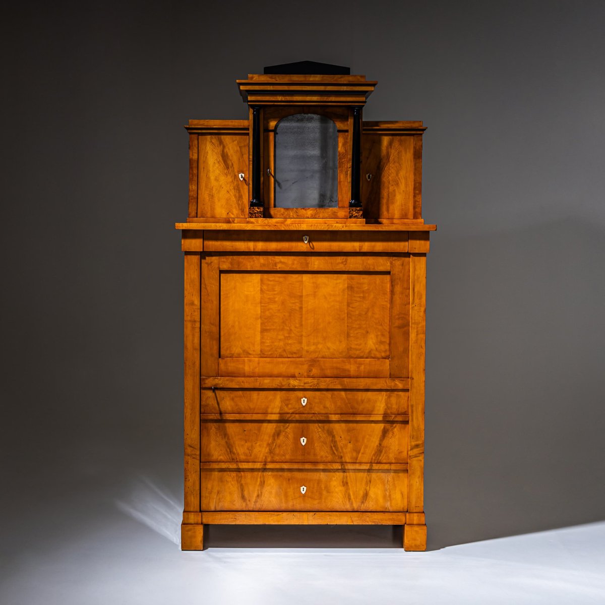 Faux secrétaire de style Biedermeier, Allemagne, vers 1820