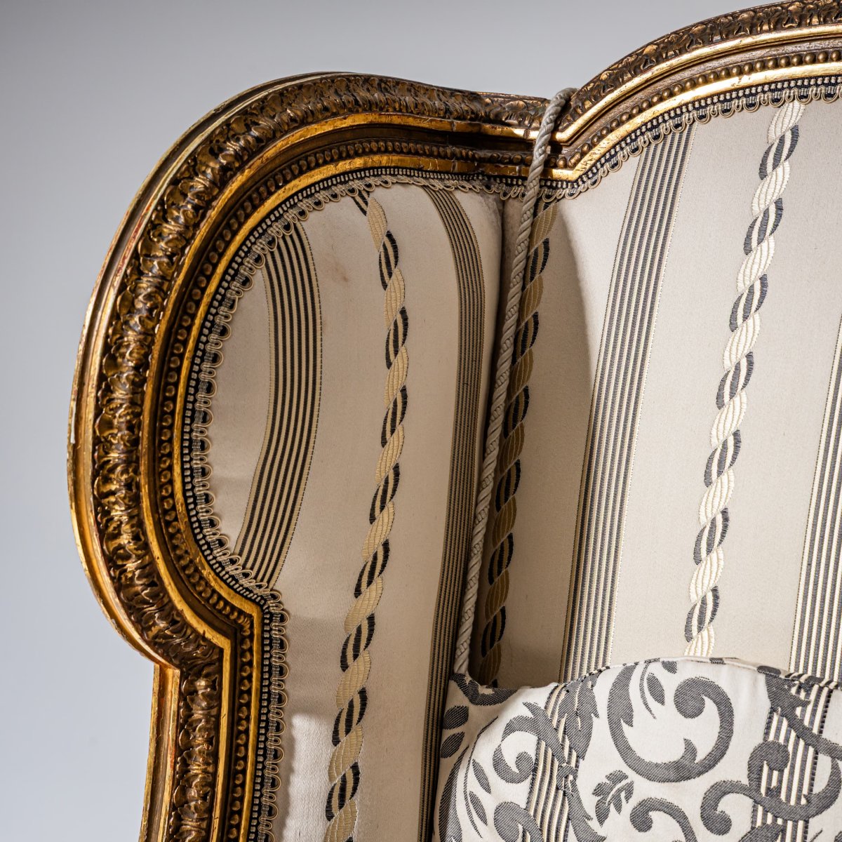 Fauteuil de style Louis XVI, France, seconde moitié du XIXe siècle-photo-2