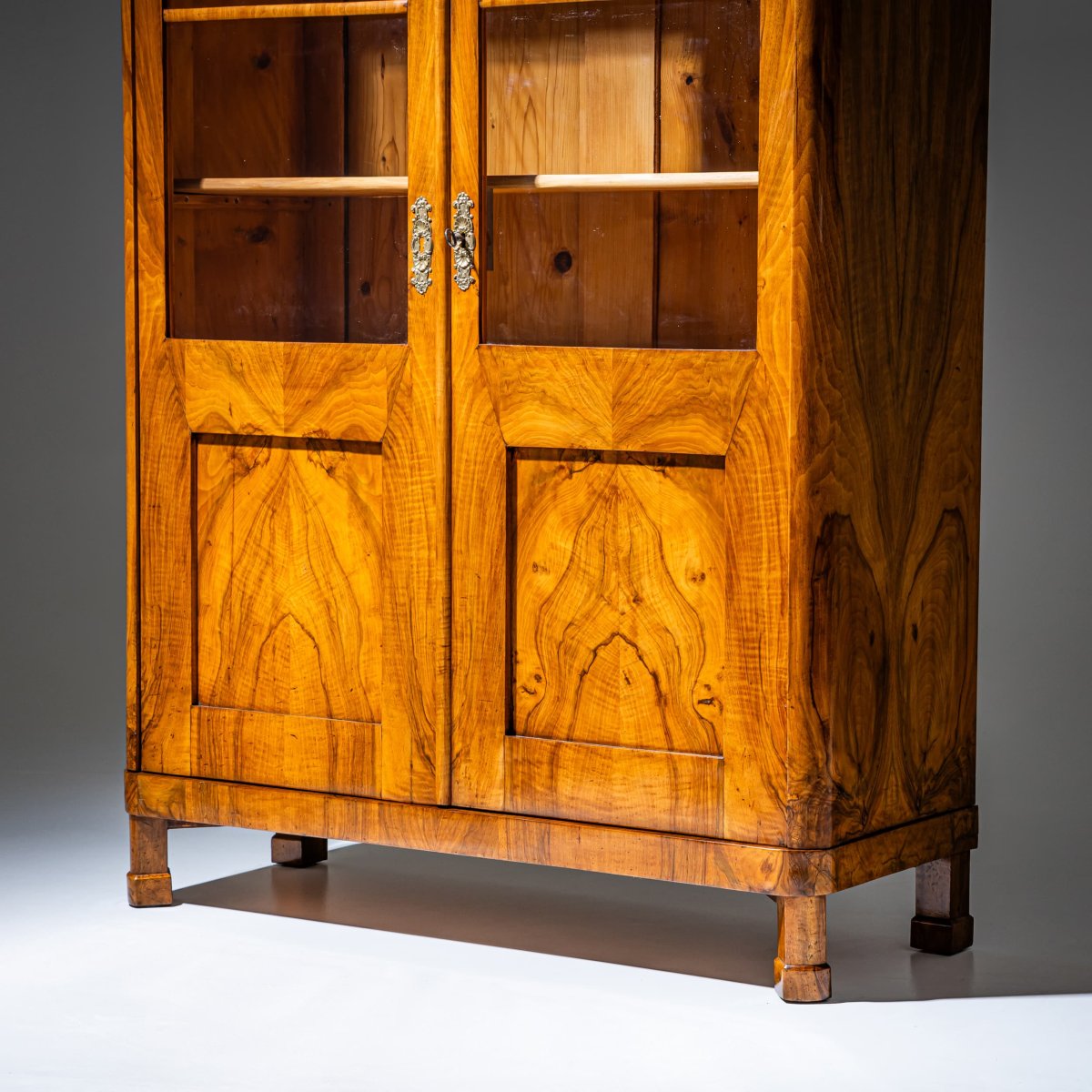 Bibliothèque de style Biedermeier, sud de l'Allemagne, vers 1830-photo-2