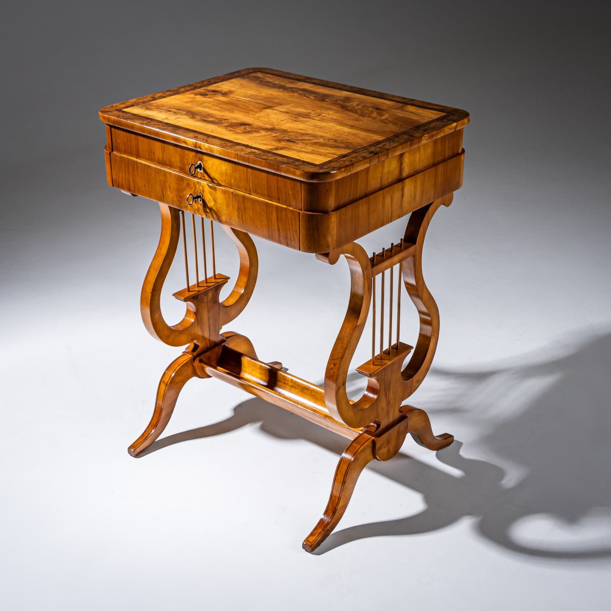 Table à coudre de style Biedermeier, probablement de Saxe, vers 1830-photo-4