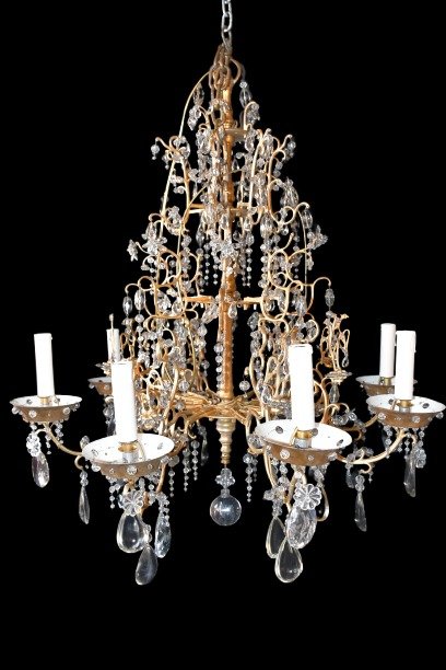 8-light Chandelier With Rings