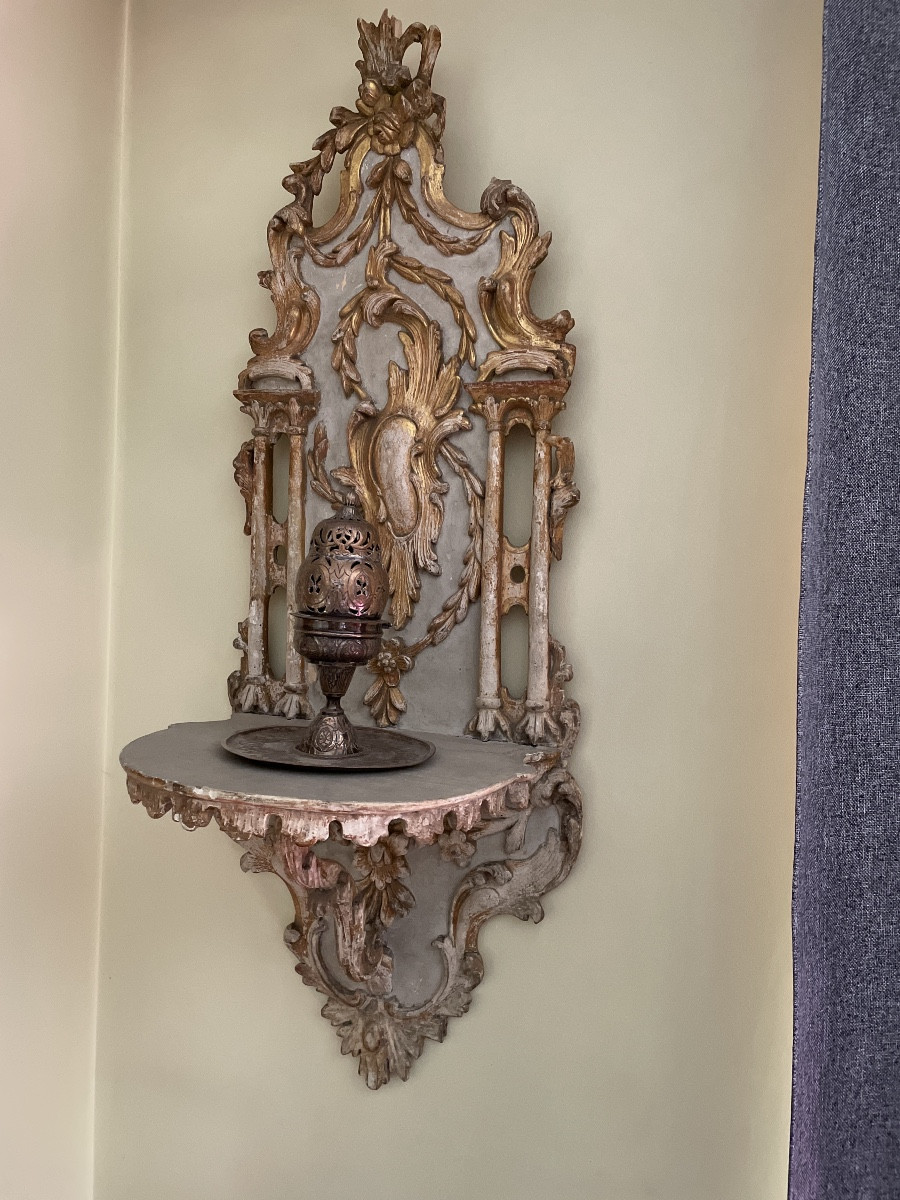 Porte turban Ottoman en bois peinte et doré 18eme siècle 