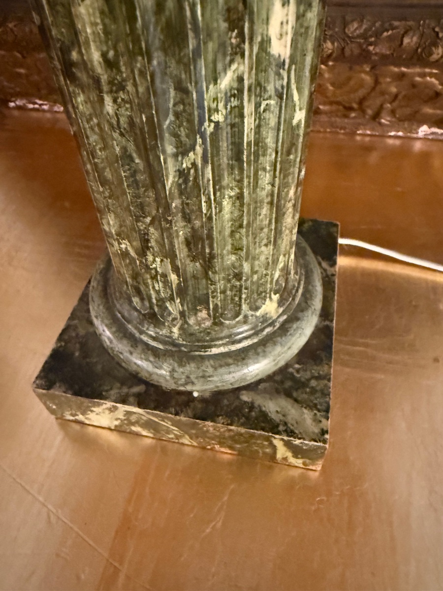 Neoclassical Fluted Wooden Floor Lamp With Marble-effect Finish / E-photo-4