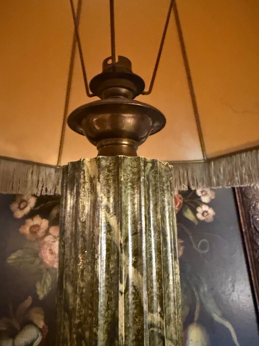 Neoclassical Fluted Wooden Floor Lamp With Marble-effect Finish / E-photo-5