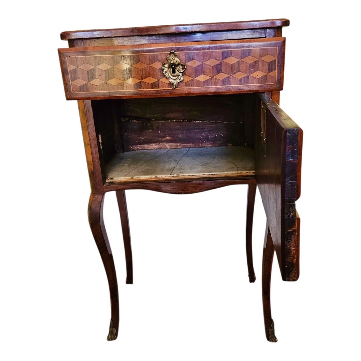 Small Transition-style Marquetry Chest Of Drawers -photo-2
