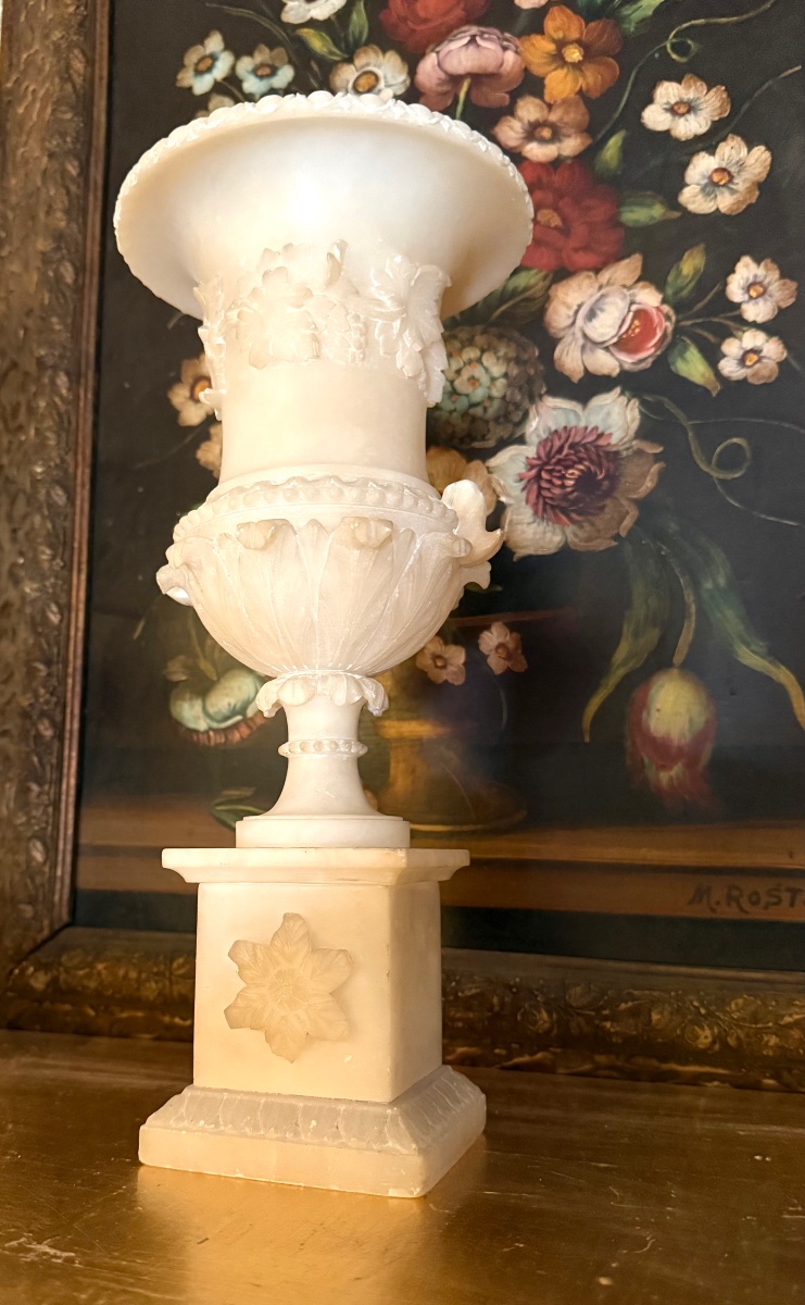 Pair Of Carved Alabaster Medici Vases – Neoclassical Style / Grand Tour – Late 19th Century.-photo-3