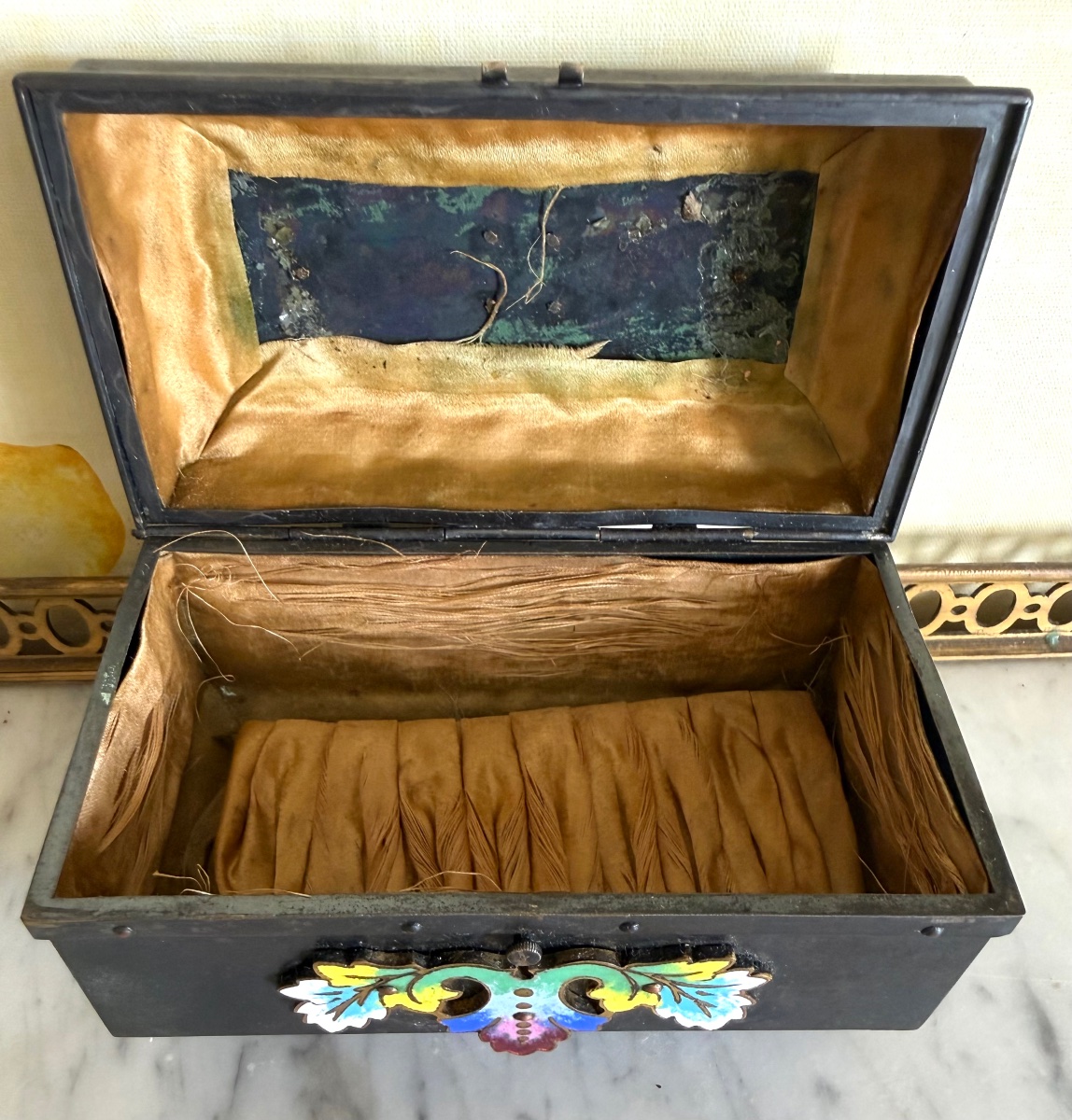 Jewelry Box Made Of Patinated Bronze And Champlevé Enamel-photo-3