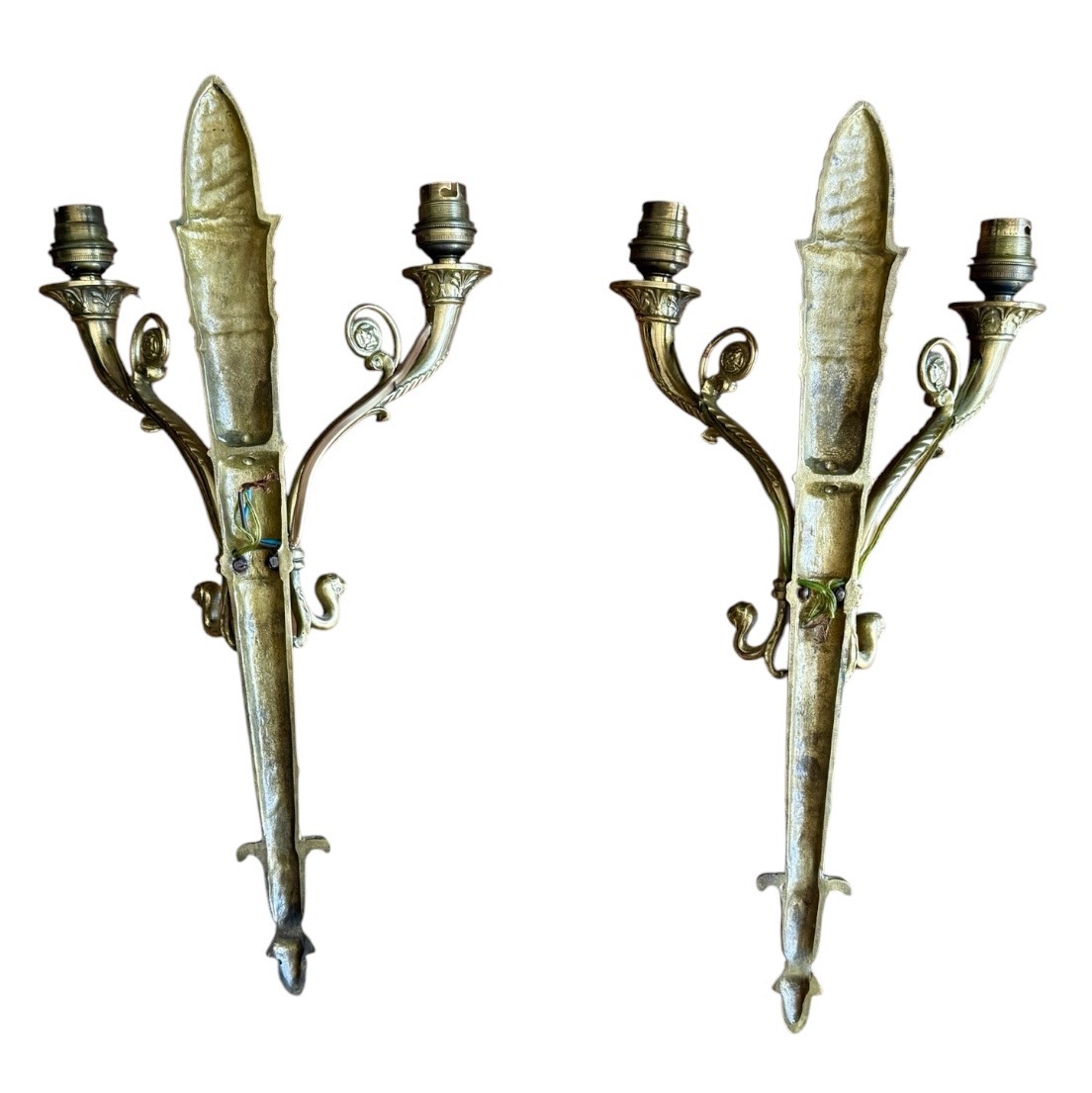 Paire d’appliques murales en bronze doré, style Empire/Néoclassique — motif carquois et torche-photo-3