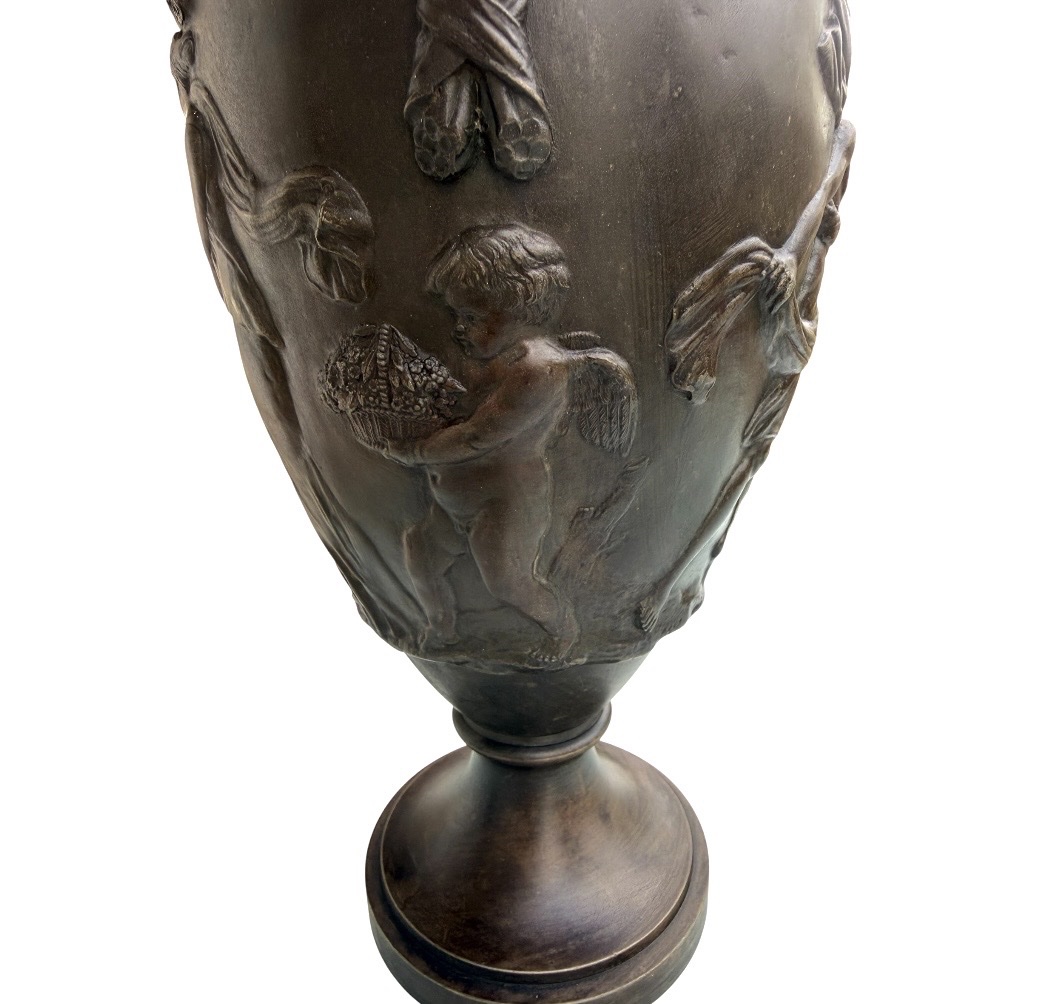 Grands Vases à  l’antique métal patiné « Les Métamorphoses d’Apulée »-photo-3
