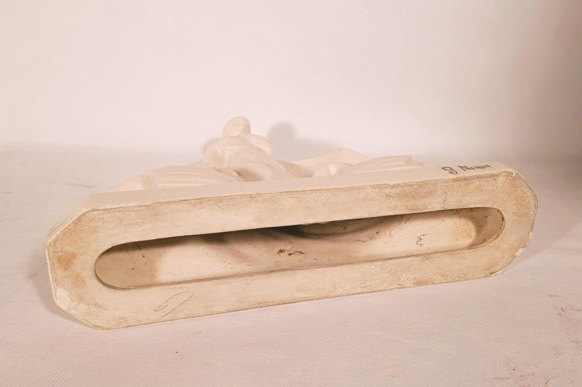 Sculpture Art Déco en céramique craquelée « Jeune femme aux cygnes » — Signée Gaston NININ-photo-3