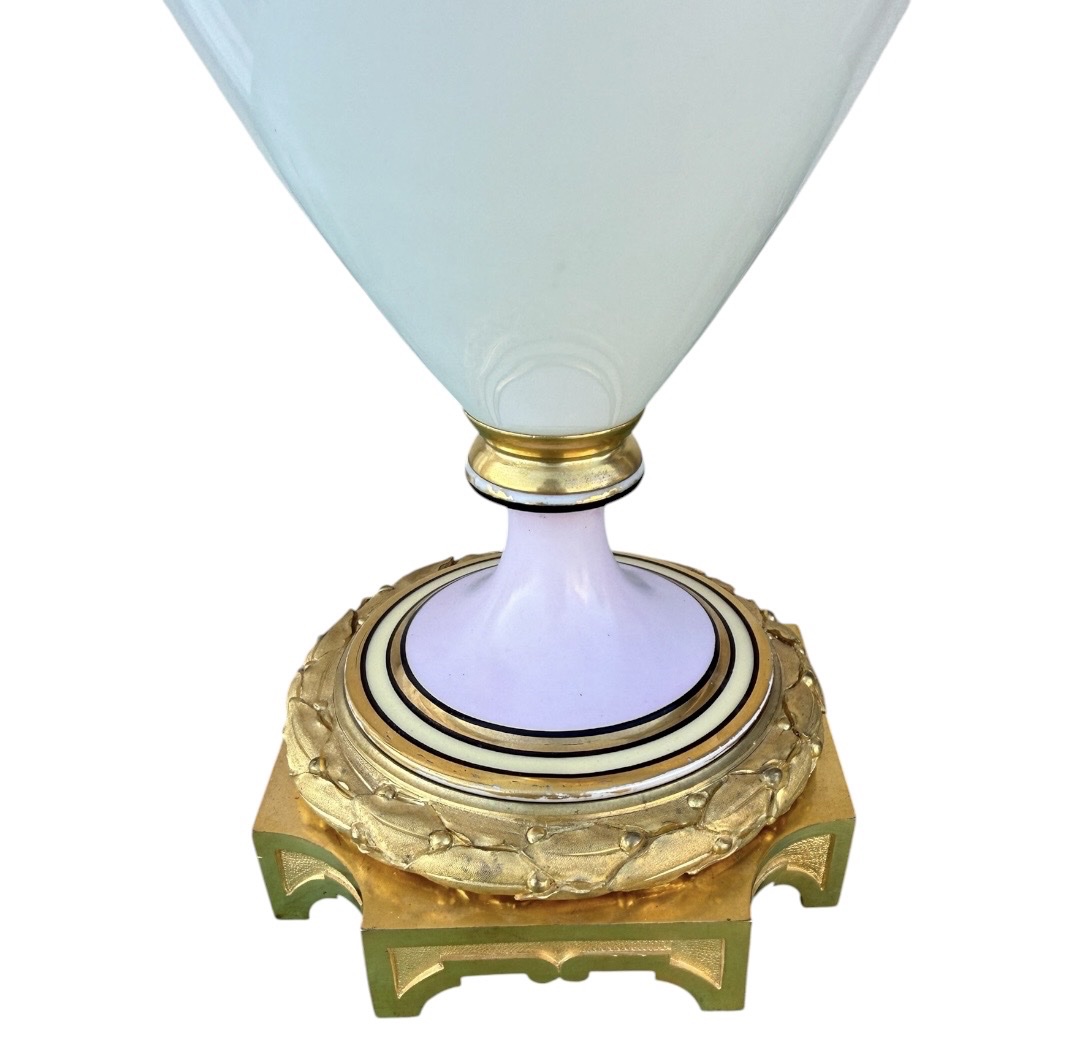 Large 19th-century Parisian Porcelain Lamp-photo-3