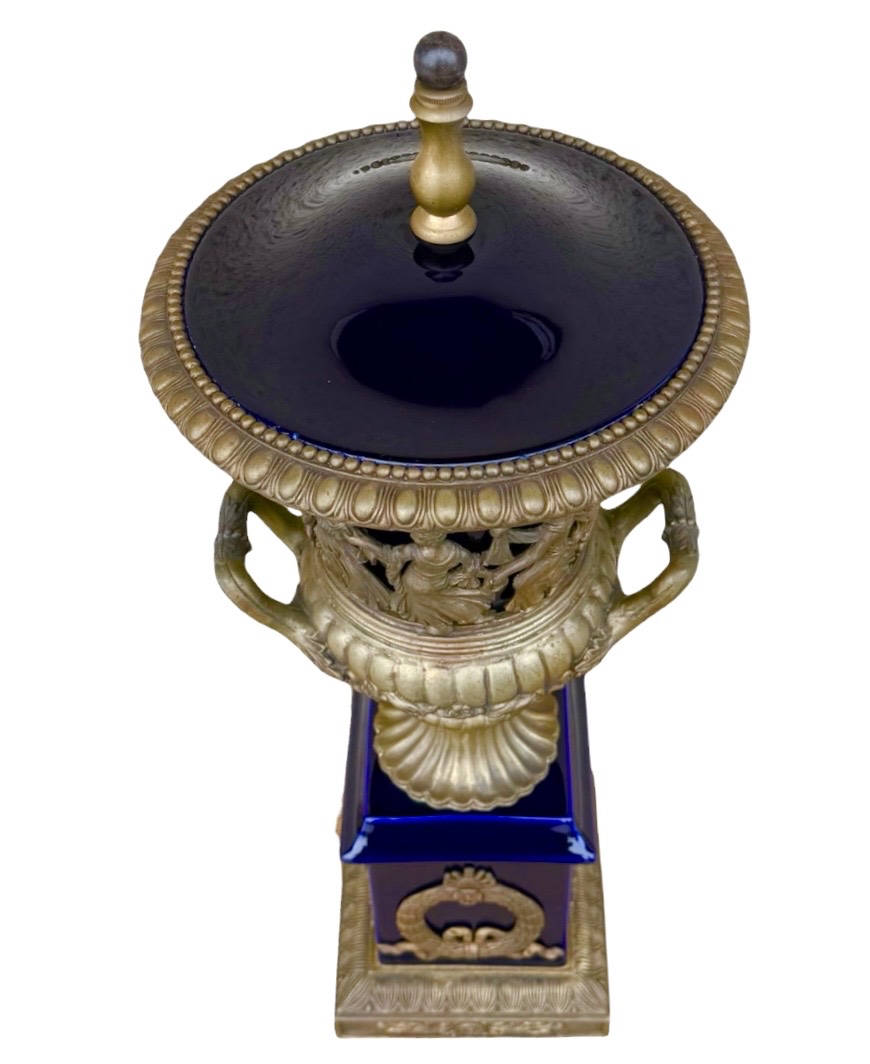 Large Medici "st. Empire" Vase In Blue De Sèvres And Patinated Bronze-photo-2