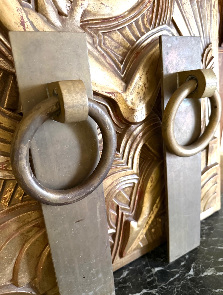 Deux grandes paires de poignées de tirage Art déco en bronze à anneaux mobiles, vers 1930-photo-3