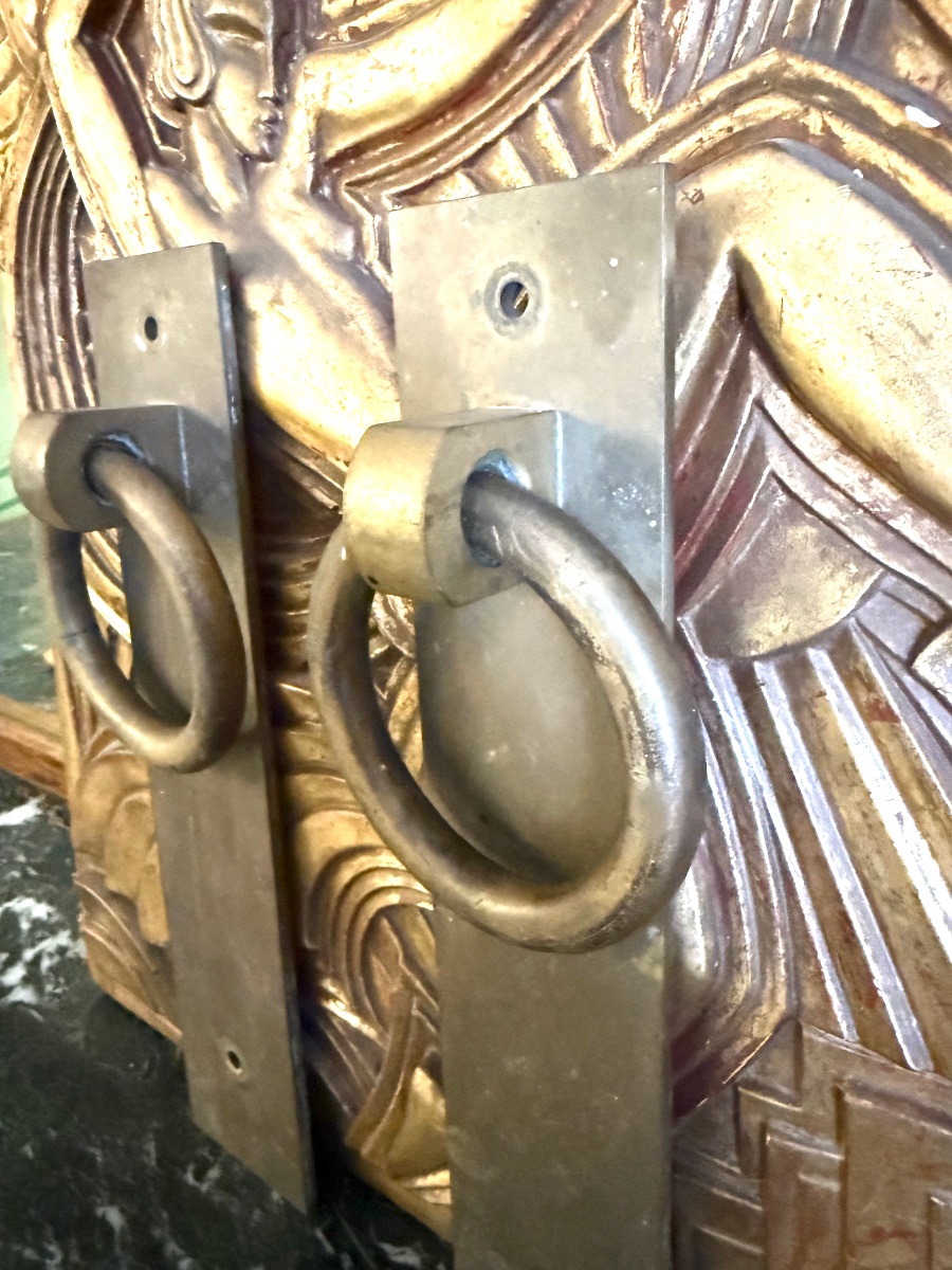 Deux grandes paires de poignées de tirage Art déco en bronze à anneaux mobiles, vers 1930-photo-3