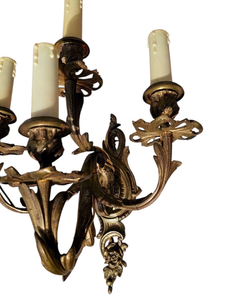 Paire d’appliques à quatre bras de lumière en bronze doré, style Louis XV, fin XIXᵉ siècle-photo-3