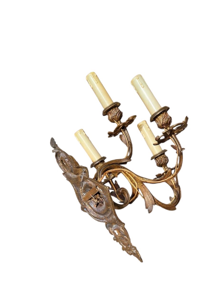 Paire d’appliques à quatre bras de lumière en bronze doré, style Louis XV, fin XIXᵉ siècle-photo-4